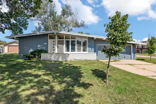 2500 Falbrook Drive Ne, Cedar Rapids, IA 52402