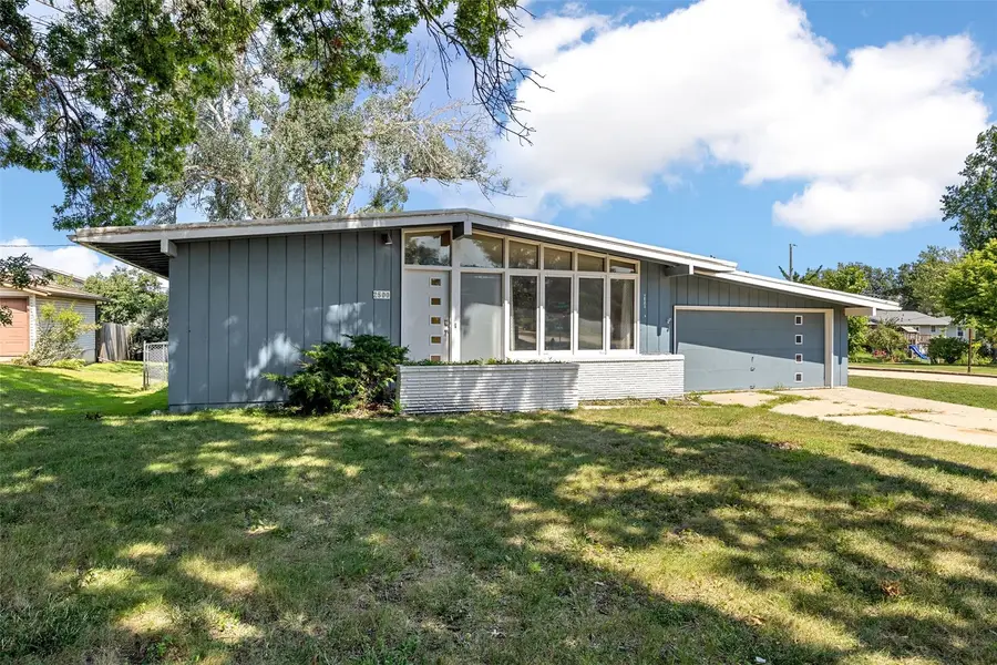 2500 Falbrook Drive Ne, Cedar Rapids, IA 52402 - #2