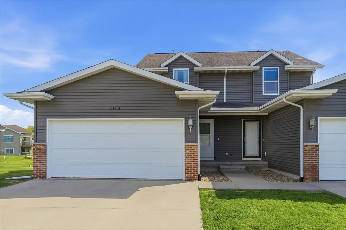 3104 Blackberry Circle Sw, Cedar Rapids, IA 52404 - #1