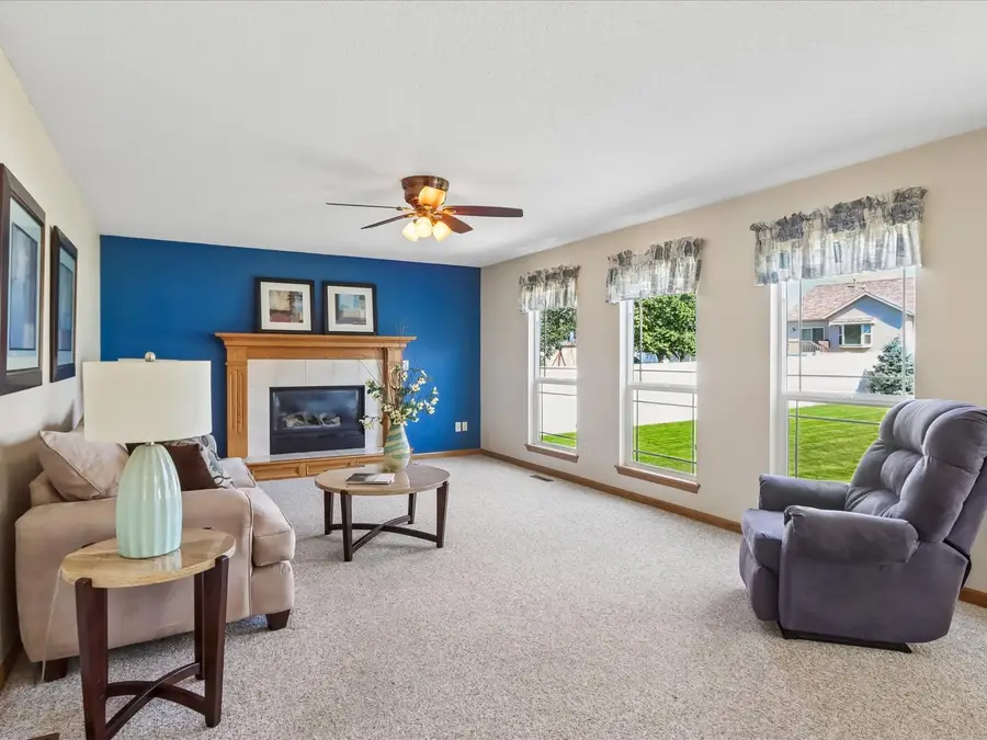 4200 Creekview Drive, Marion, IA 52302 - #3