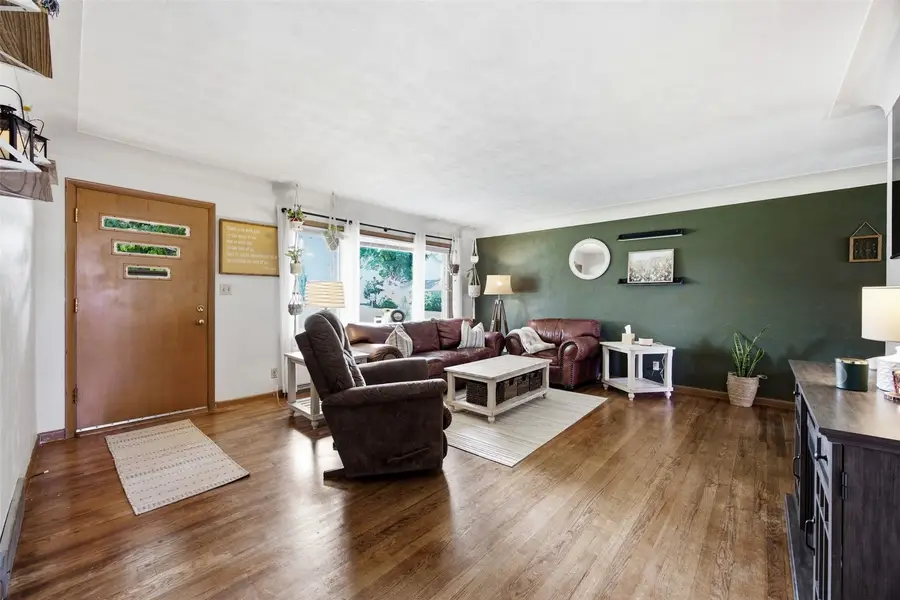 2200 17th Ave, Marion, IA 52302 - #3