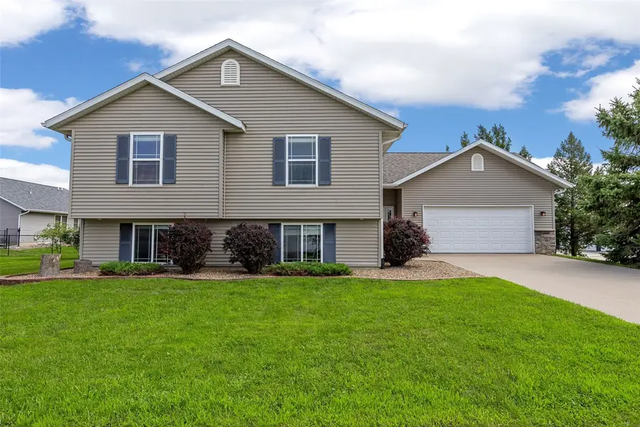 2185 Prairie Hill Drive, Marion, IA 52302 - #2