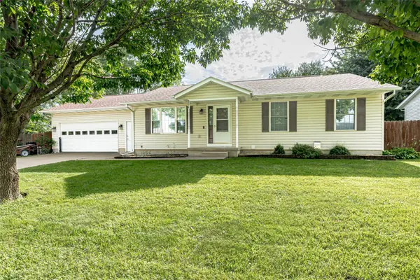 206 Hope Avenue, Urbana, IA 52345