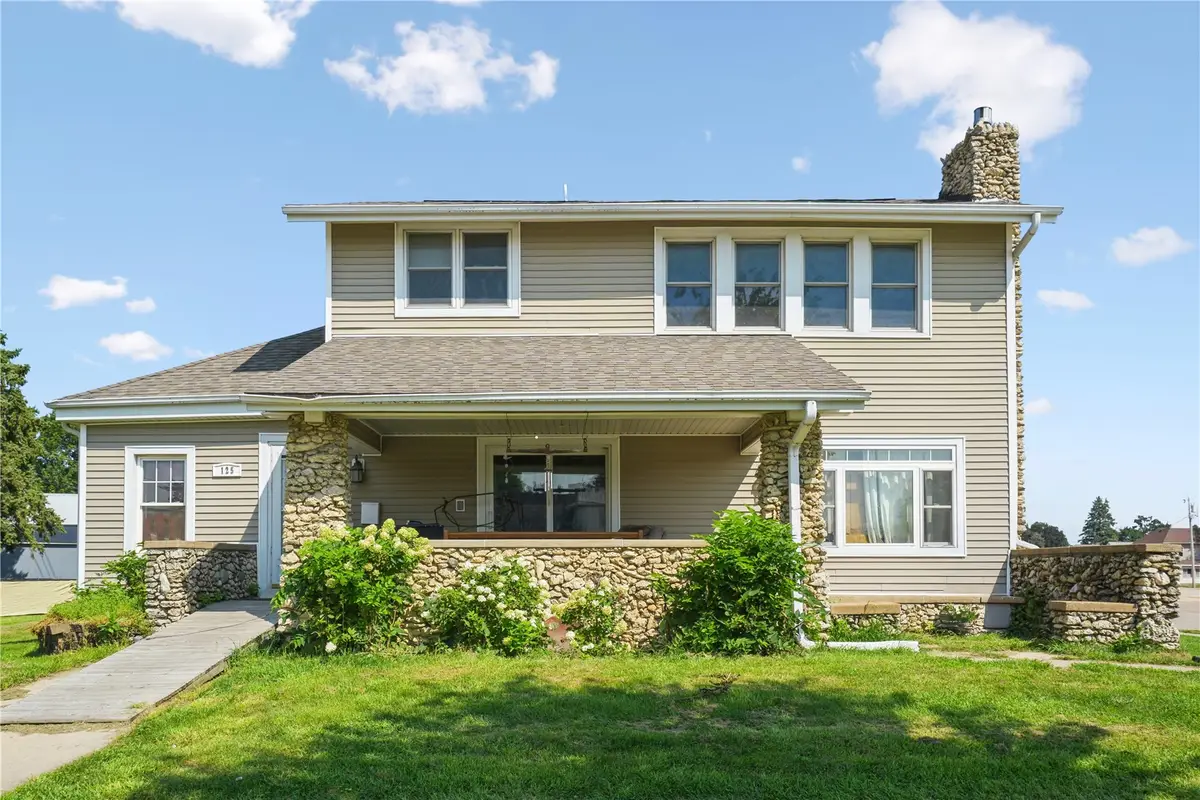 125 E 3rd Street, Monticello, IA 52310 - #1