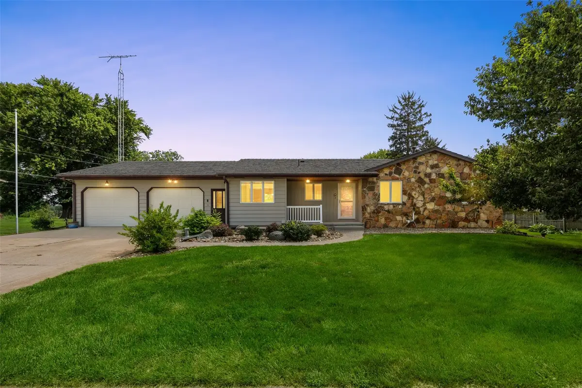 200 Schnoebelen Street, Riverside, IA 52327 - #1