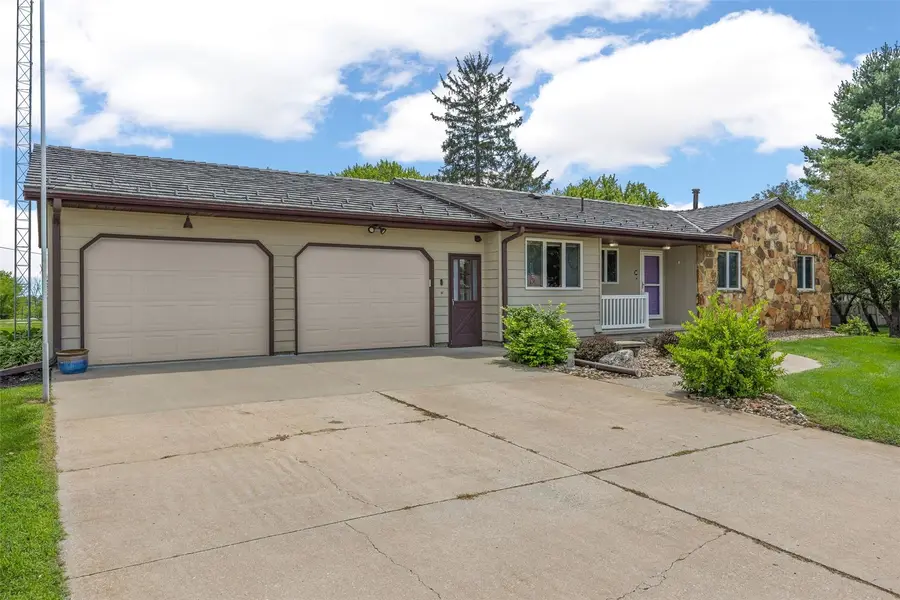 200 Schnoebelen Street, Riverside, IA 52327 - #3