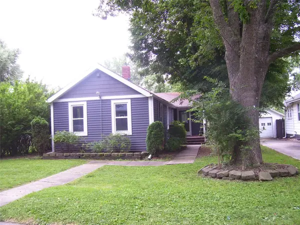 1817 H Street, Iowa City, IA 52240