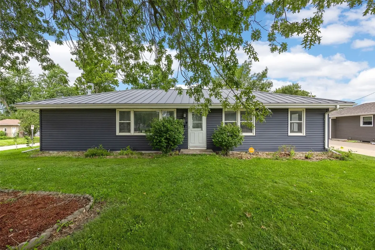 2902 14th Avenue, Marion, IA 52302 - #1