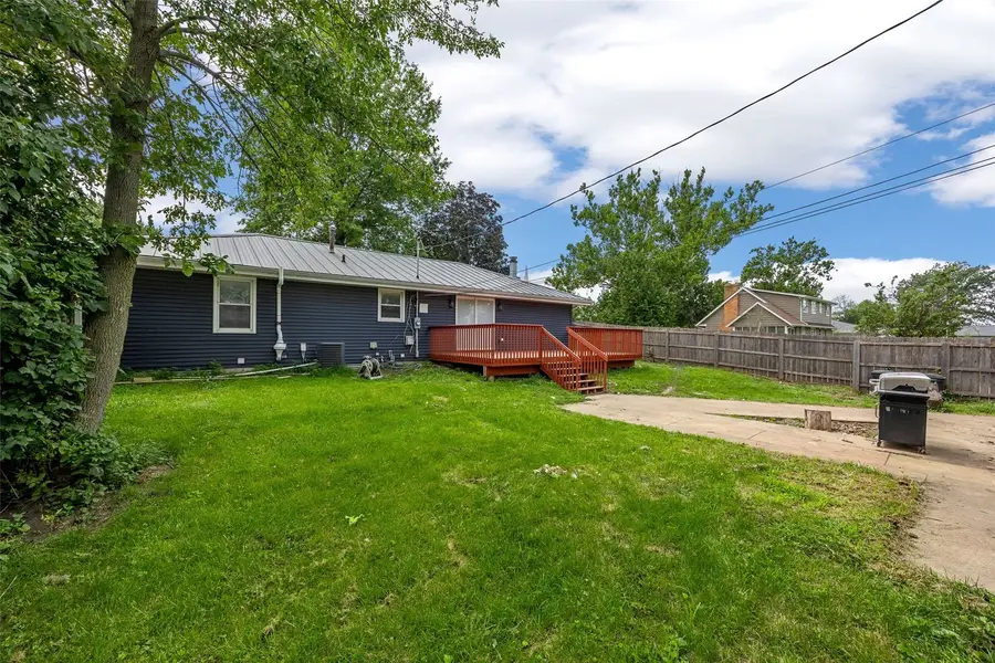 2902 14th Avenue, Marion, IA 52302 - #3