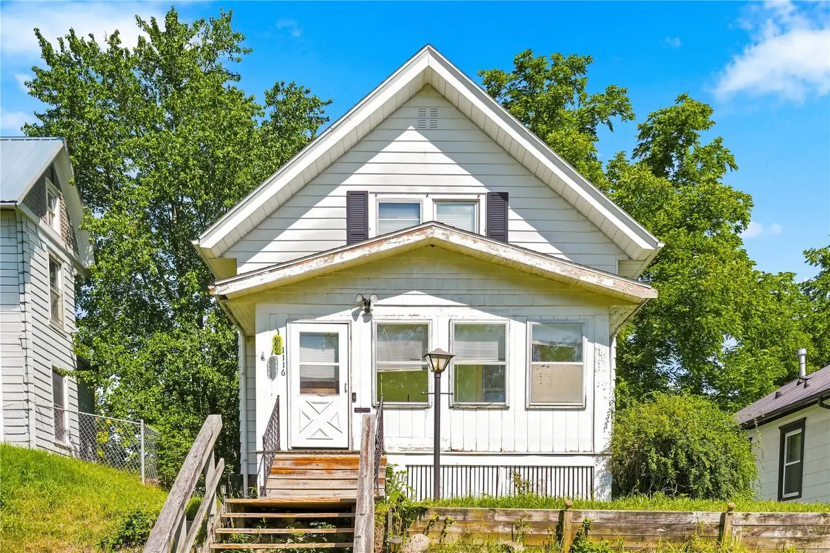 1116 A Avenue Nw, Cedar Rapids, IA 52405 - #1
