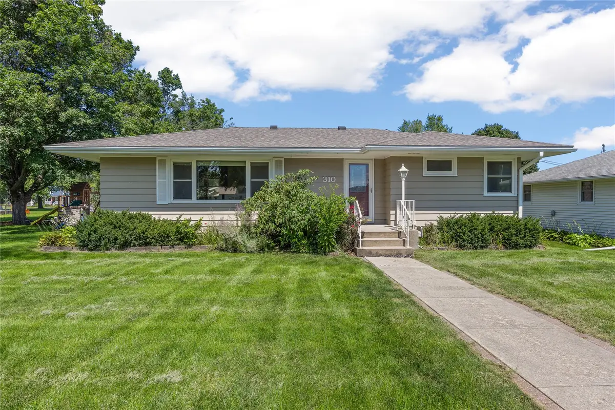 310 2nd Avenue E, Lisbon, IA 52253 - #1