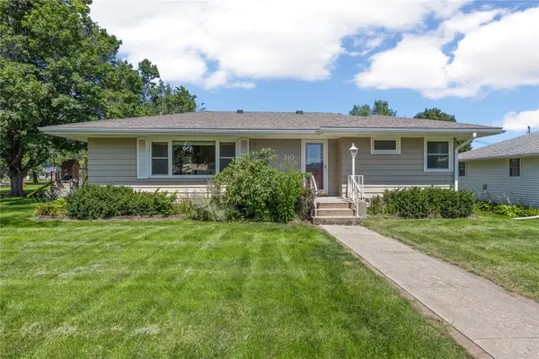310 2nd Avenue E, Lisbon, IA 52253