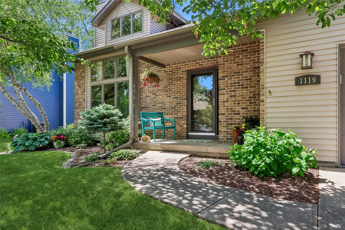 1119 Deerfield Drive, Iowa City, IA 52246 - #1