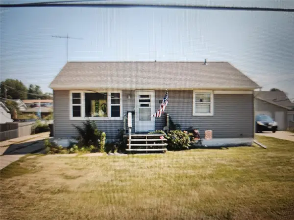 109 Edgewood Road Nw, Cedar Rapids, IA 52405