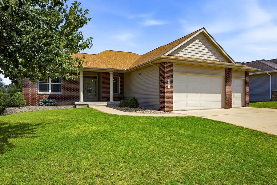 3501 Royal Sw, Cedar Rapids, IA 52404 - #3