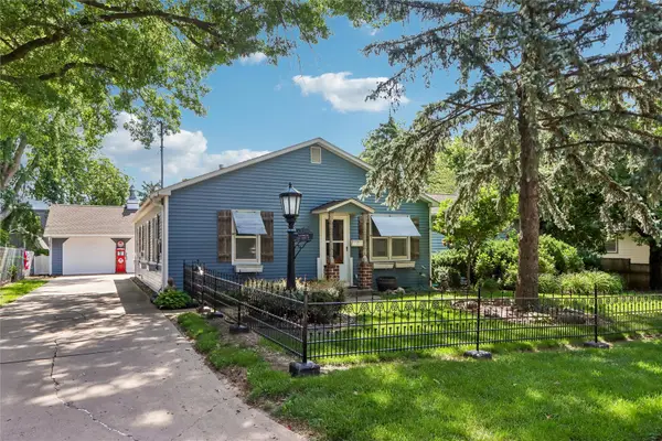 532 Olive St, Iowa City, IA 52246