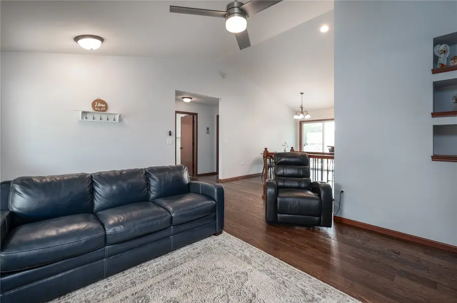 1308 Deer Run Ne, Cedar Rapids, IA 52402 - #3