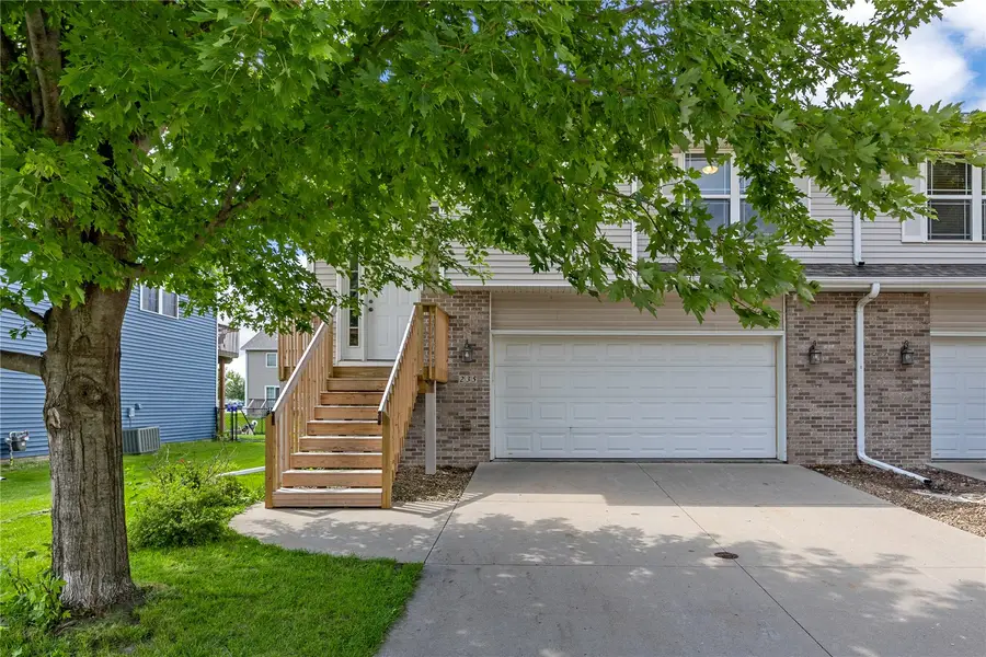 235 N Park Ridge Road, North Liberty, IA 52317 - #2