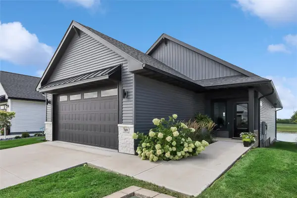 769 Clover Hill Drive, North Liberty, IA 52317