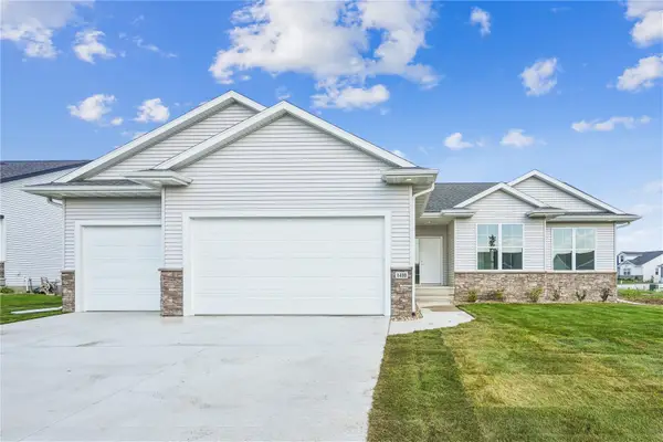 1410 Echo Ridge Ln, Marion, IA 52302