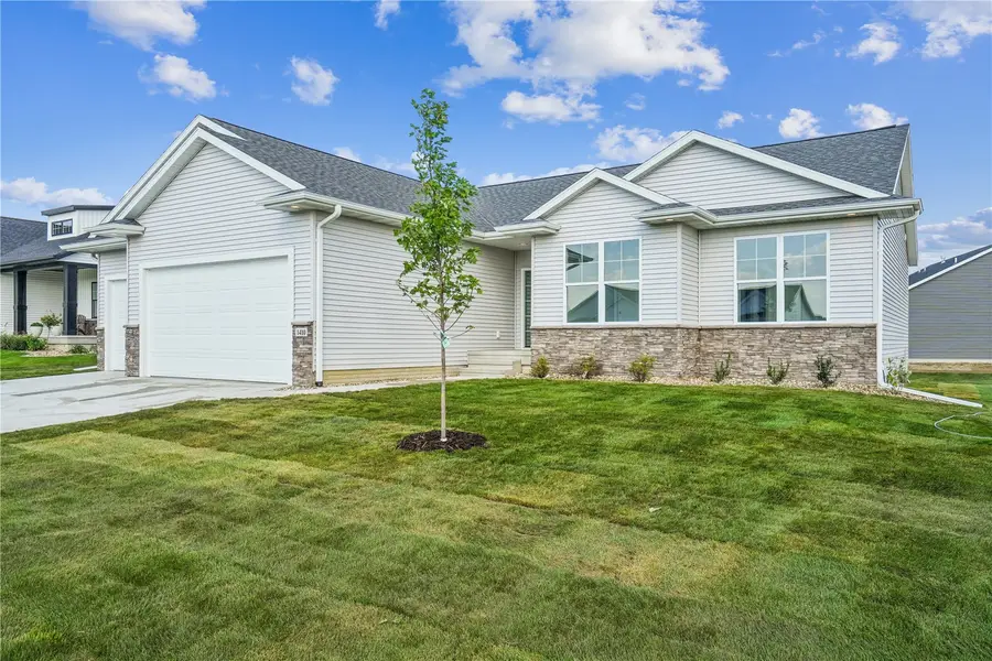 1410 Echo Ridge Ln, Marion, IA 52302 - #2