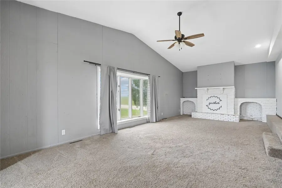 1056 W Ave, Norway, IA 52318 - #3