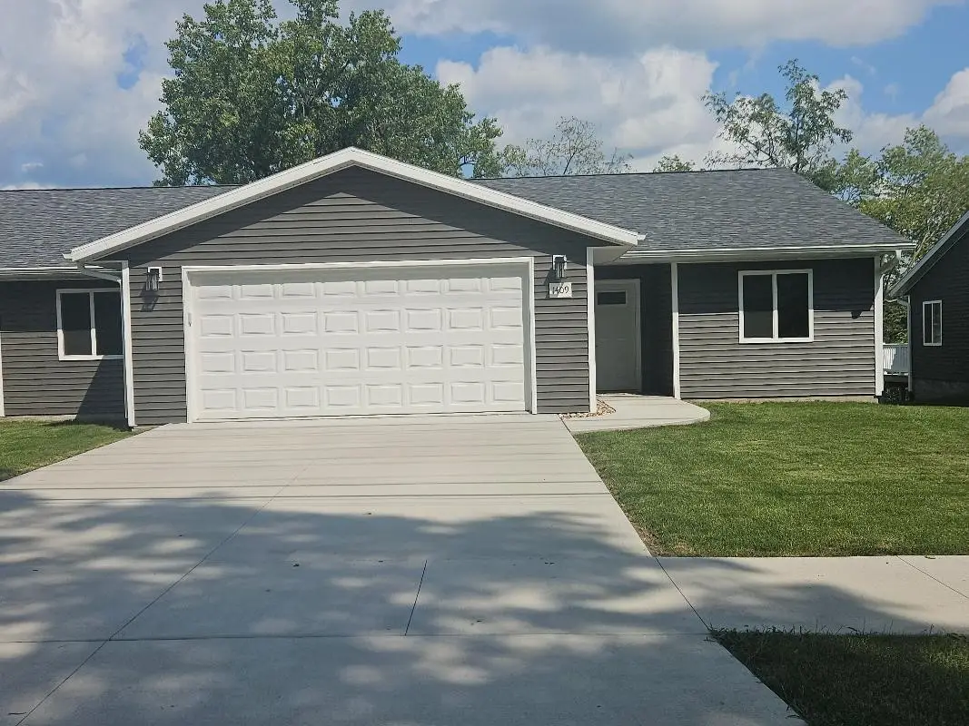 1411 13th Street, Belle Plaine, IA 52208 - #1