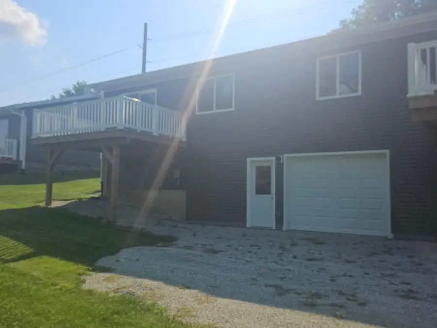 1411 13th Street, Belle Plaine, IA 52208 - #3
