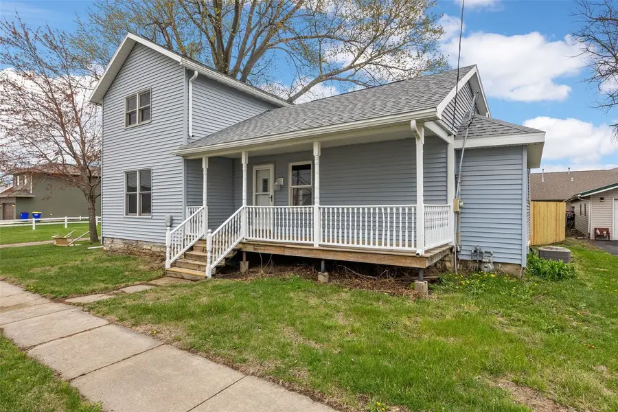 1000 Stinocher Street, Solon, IA 52333 - #2