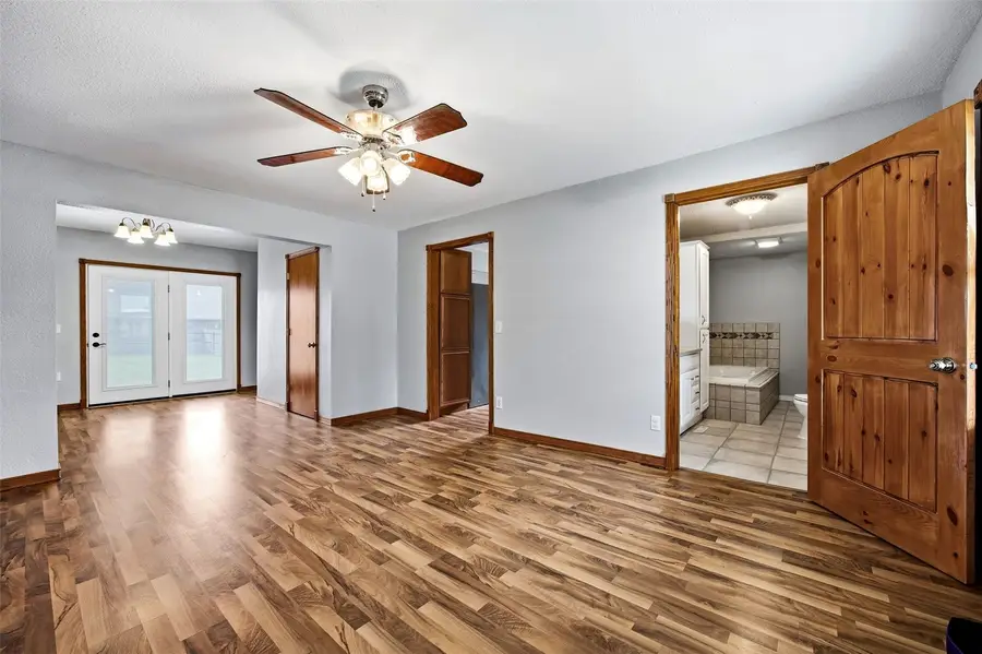 1000 Stinocher Street, Solon, IA 52333 - #3