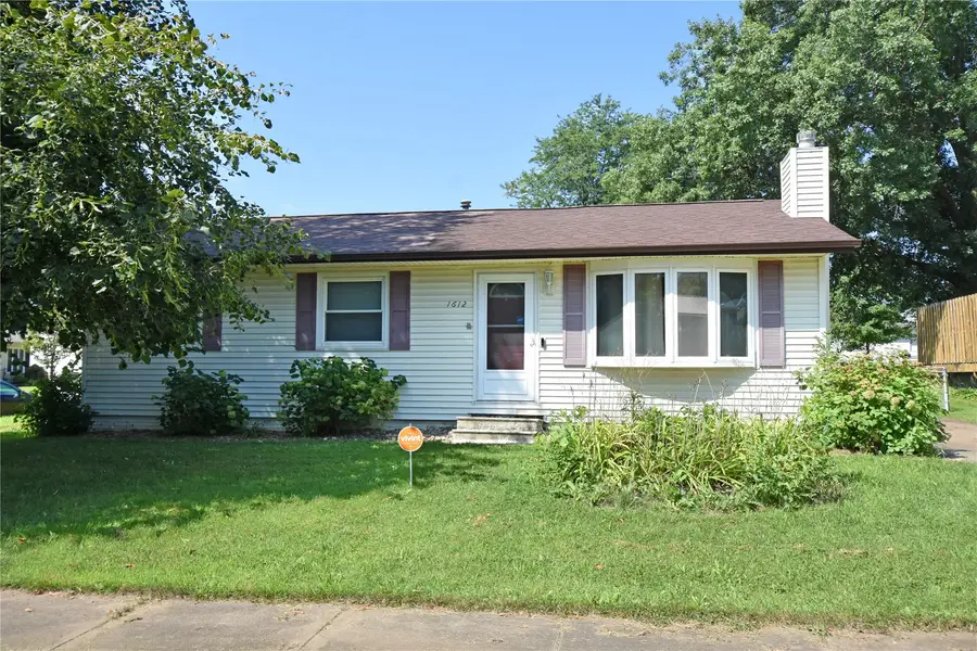 1612 Woodside Court Nw, Cedar Rapids, IA 52405 - #2