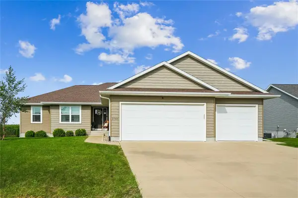 2786 Creekview Trail, Palo, IA 52324