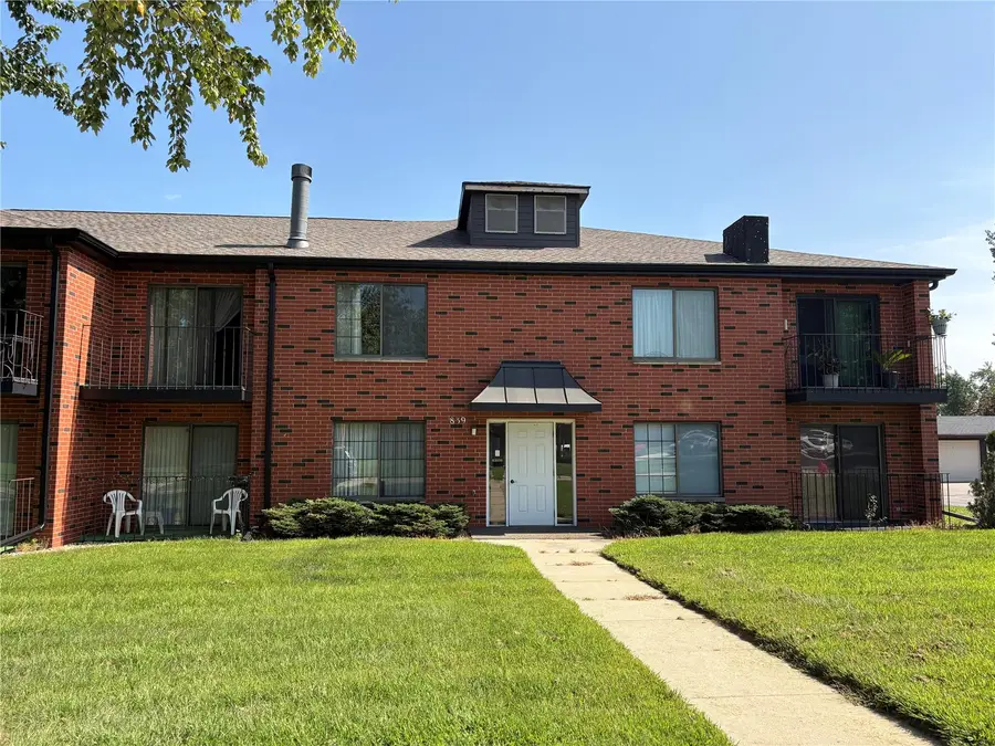 839 Kerry Lane Se #51, Cedar Rapids, IA 52403 - #2