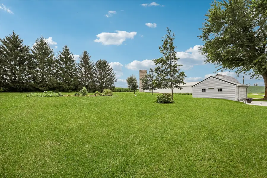 1056 R Avenue, Marengo, IA 52301 - #3
