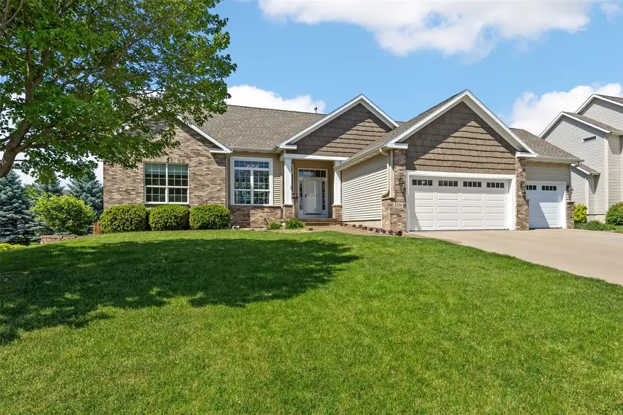 2330 Timber Creek Drive, Marion, IA 52302 - #2