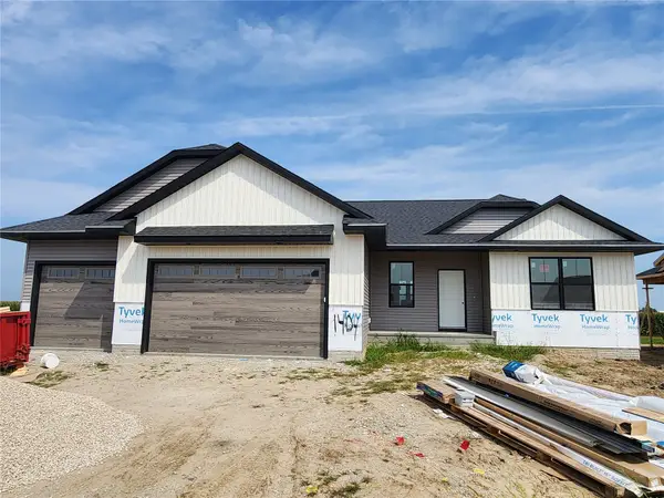 1404 Hickory Ridge, Marion, IA 52302