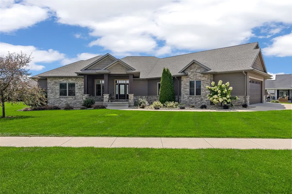 6007 Sanden Road, Cedar Rapids, IA 52411 - #1