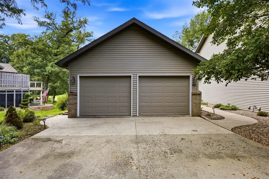 701 135th Drive, Amana, IA 52203 - #2