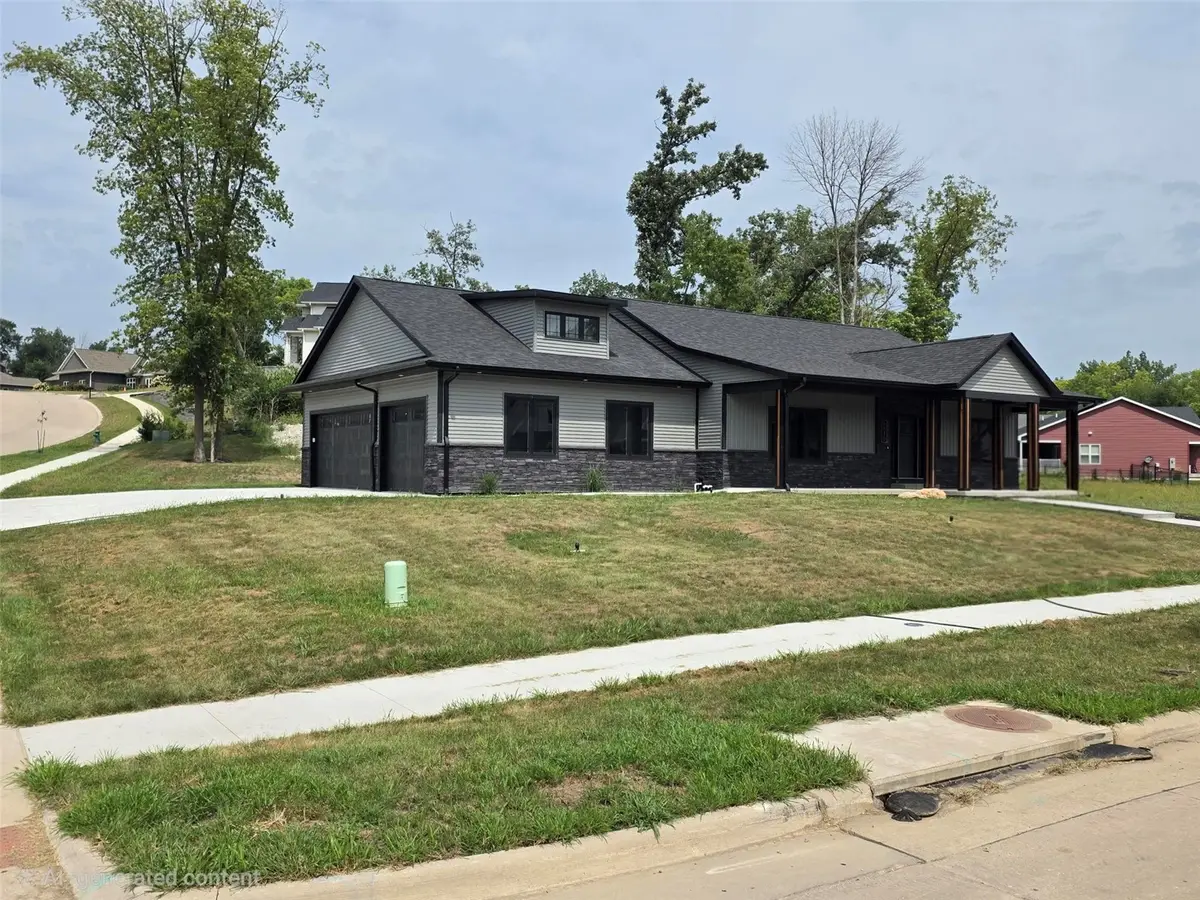 5630 Seminole Valley Trail Ne, Cedar Rapids, IA 52411 - #1