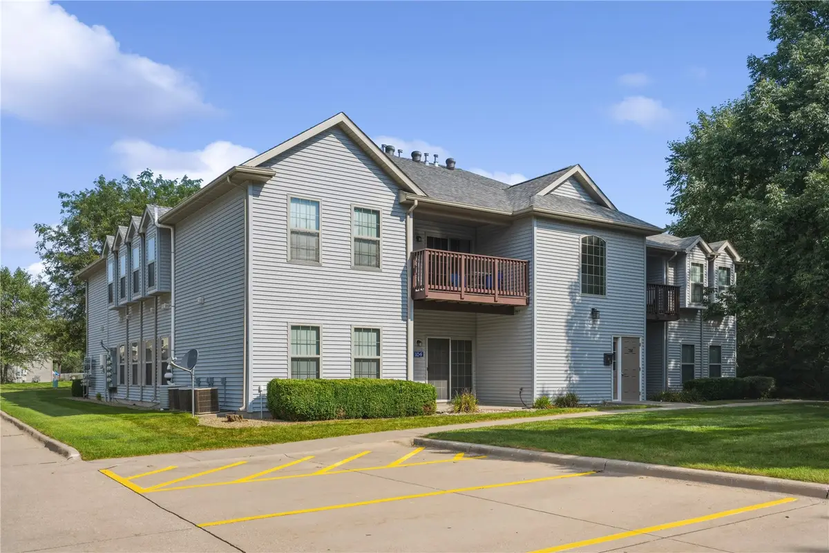 750 Rachael St #202, North Liberty, IA 52317 - #1