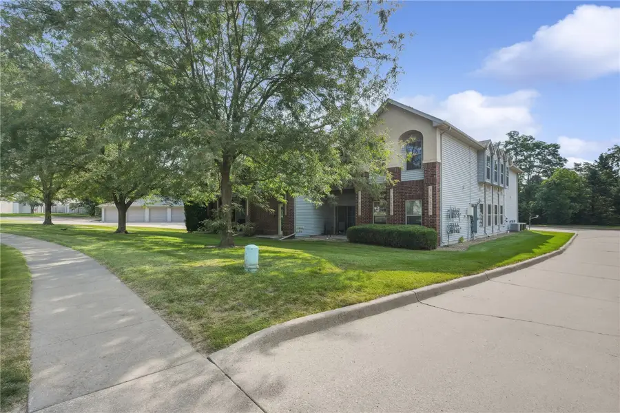 750 Rachael St #202, North Liberty, IA 52317 - #2