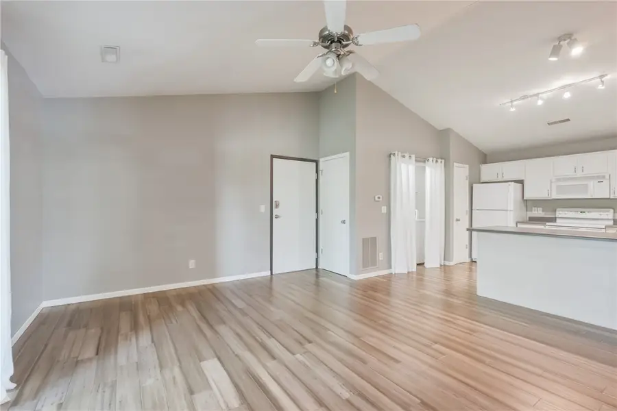 750 Rachael St #202, North Liberty, IA 52317 - #3