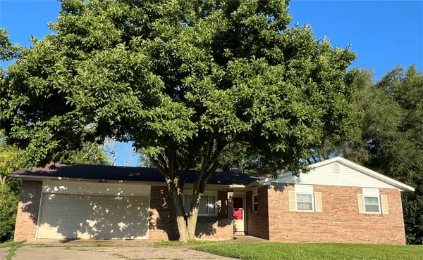1010 16th Ave, Coralville, IA 52241