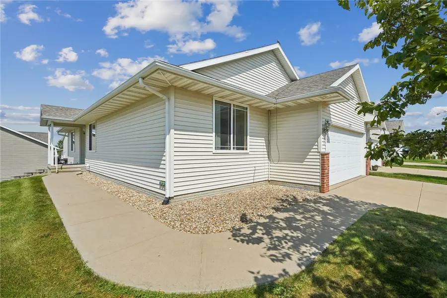 3392 Prairie Bend Circle, Marion, IA 52302 - #2
