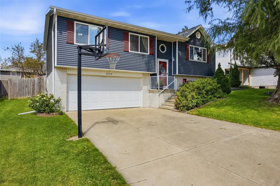 2540 Copper Dr, Marion, IA 52302 - #2