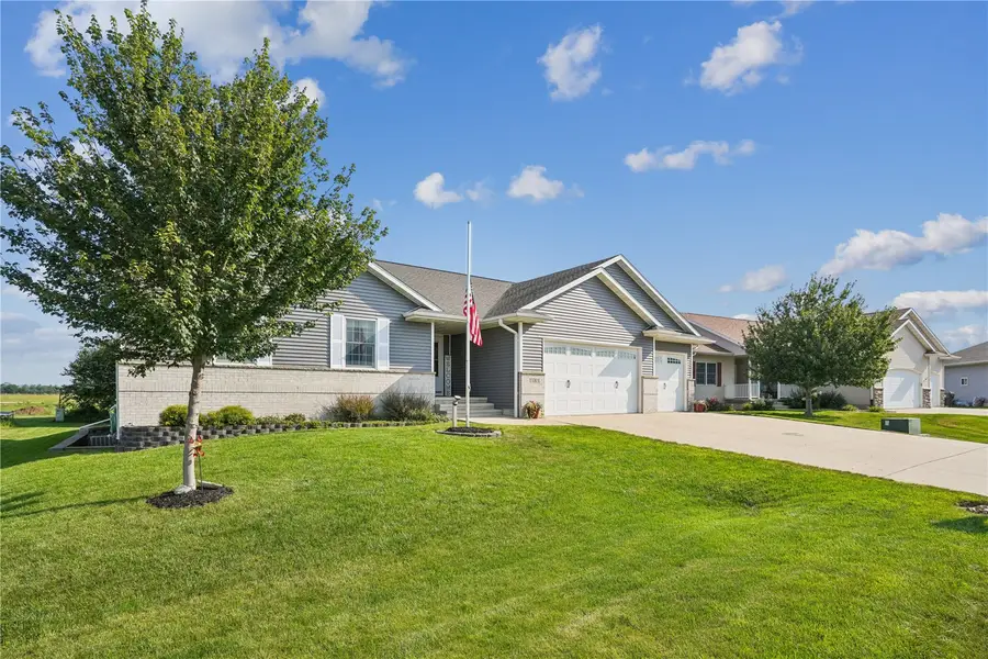 1480 Cedar Bend Dr, Palo, IA 52324 - #2