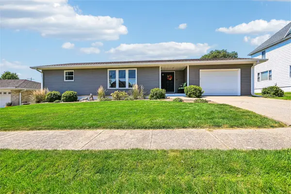105 2nd Avenue, Keystone, IA 52249
