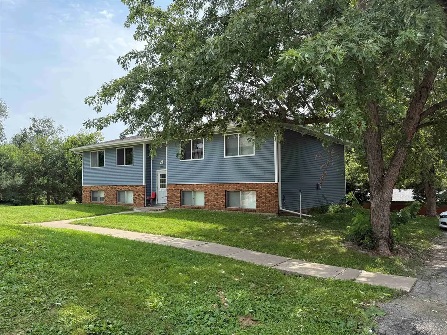 2841 Cory Court Sw, Cedar Rapids, IA 52404 - #3