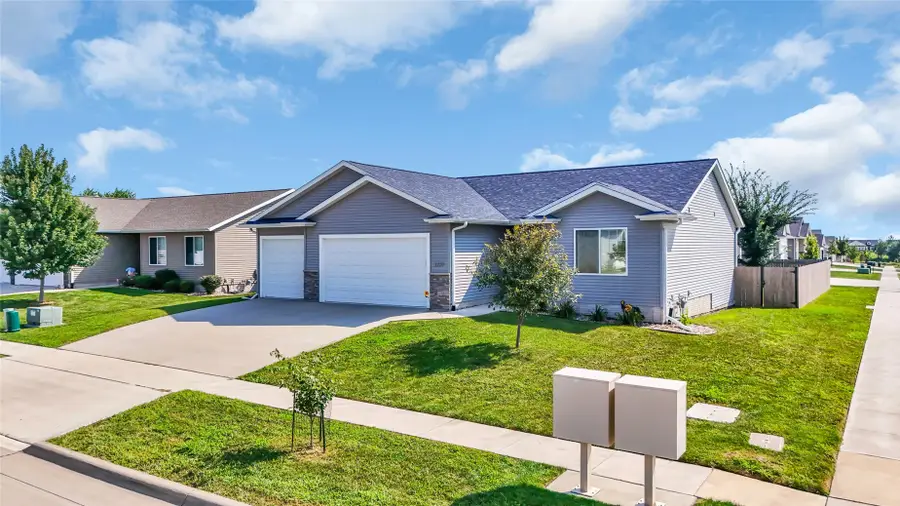 2239 Crestwood Lane, Marion, IA 50648 - #2