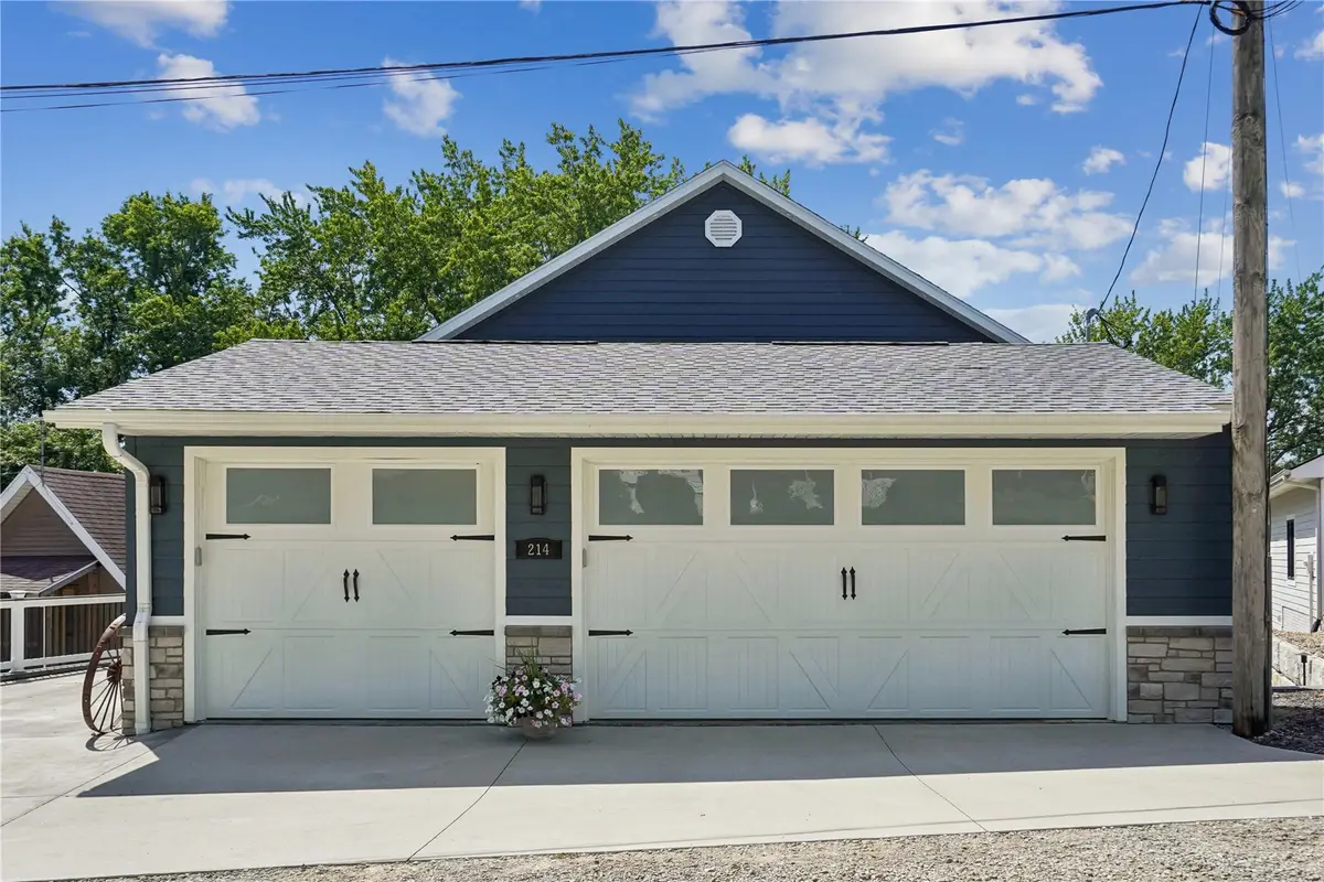 214 Eastside Ln, Montezuma, IA 50171 - #1